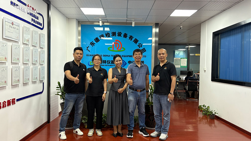 Vietnamese Client Delegation Visits Guangdong Derui Factory for Site Visit & Communication