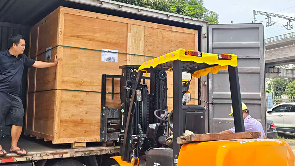 Successful Delivery: 2700L Custom Walk-in Chamber & 1.2m Carton Compression Tester Shipped to Hungarian Carton Packaging Client